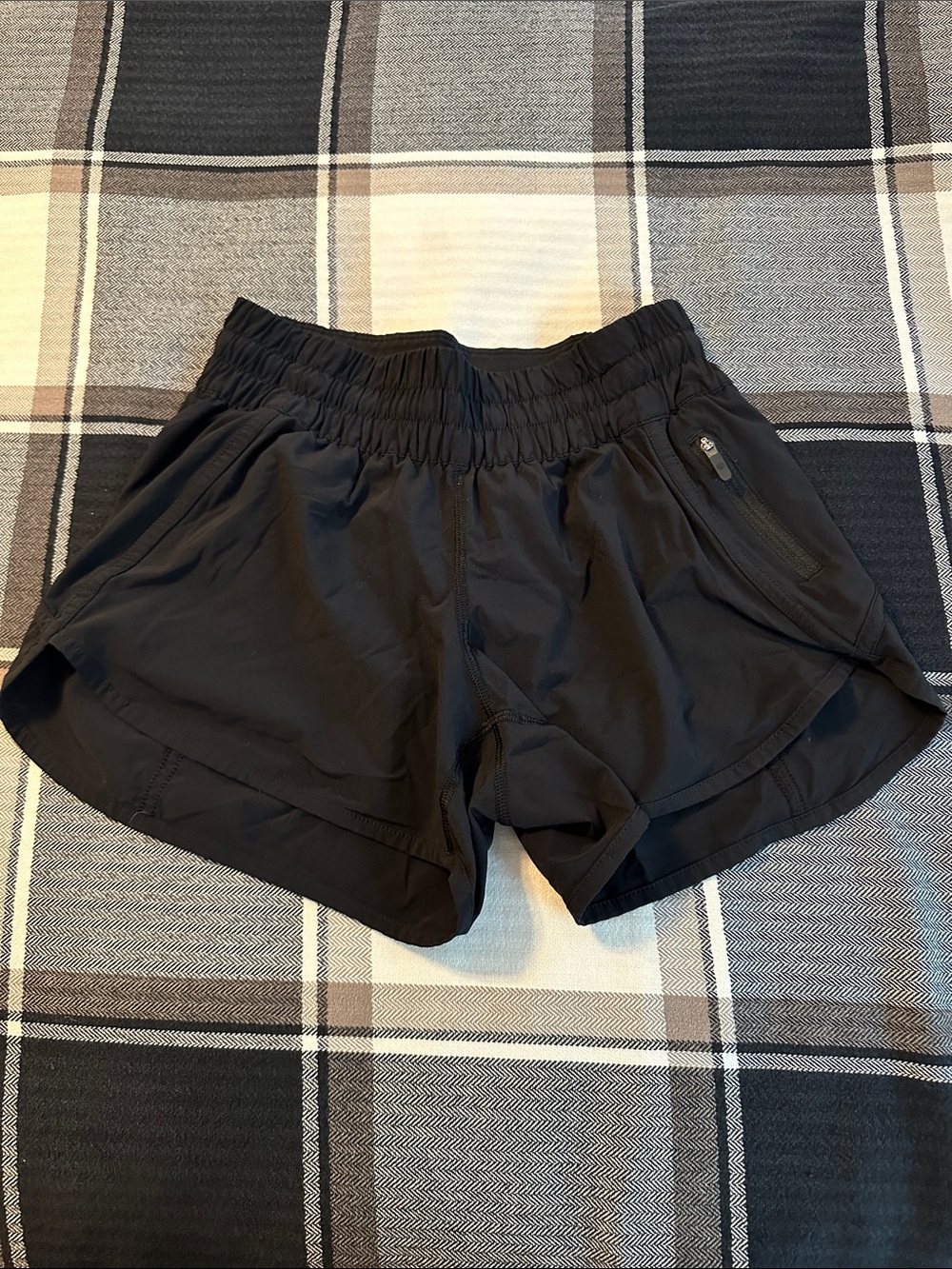 Lululemon Women’s Black Athletic Shorts - Lightweight Running Shorts